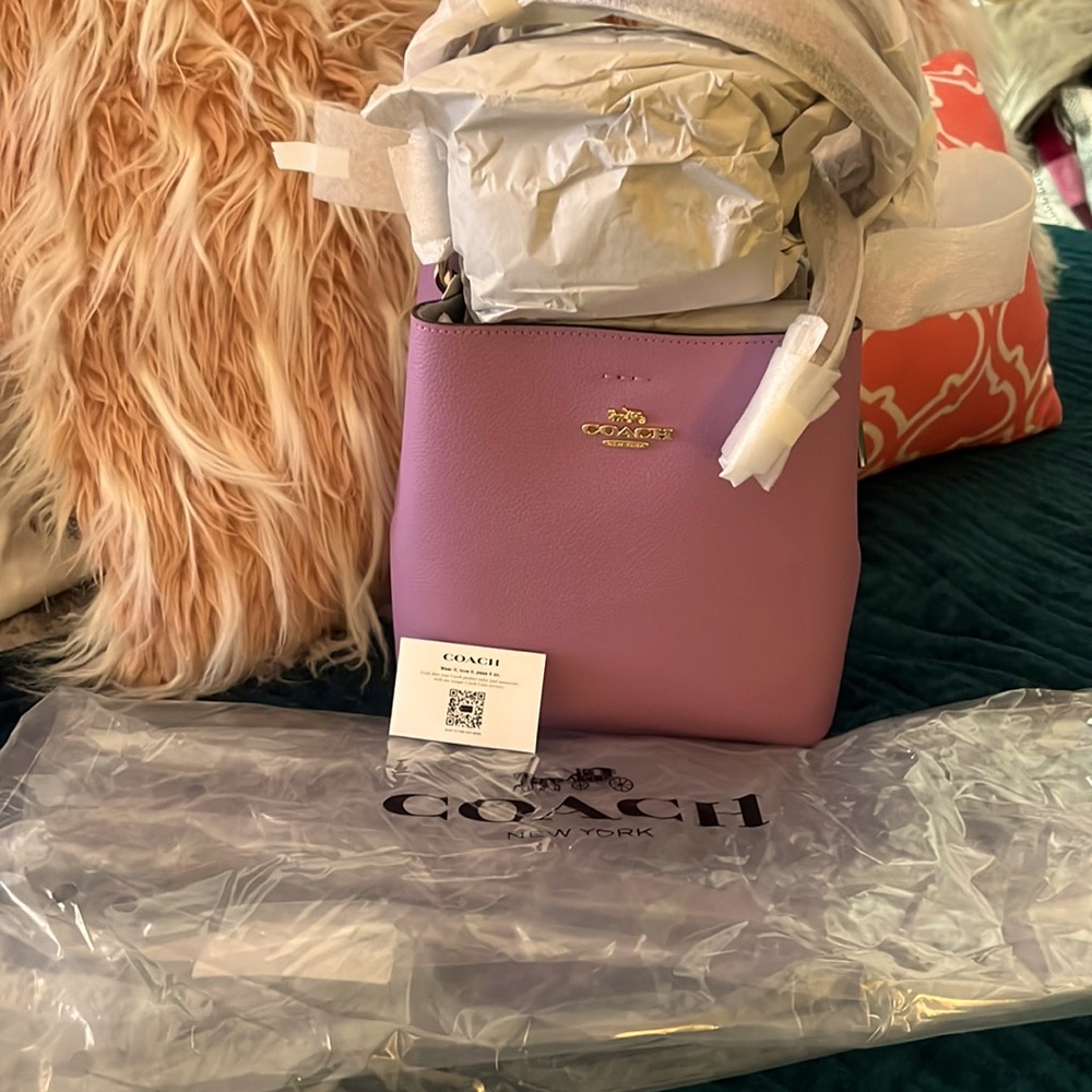 Coach bucket bag